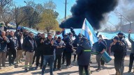 Trabajadores de ILVA protestan en el Parque Industrial de Pilar