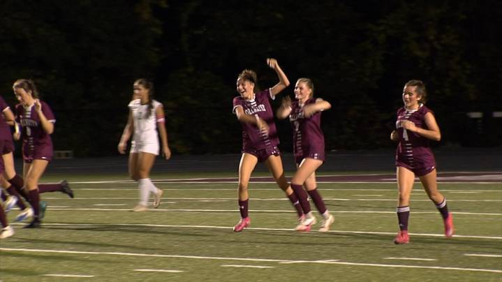 Stillwater holds off Greenwich in battle of unbeatens