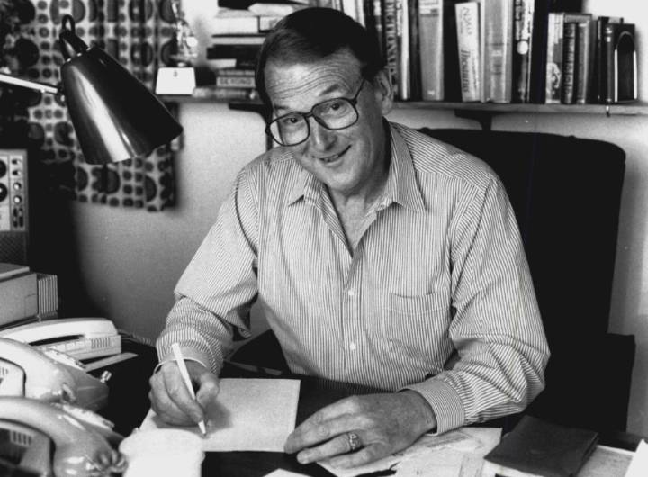 Longtime TV News Anchor Dead at 93: RIP to Roger Climpson