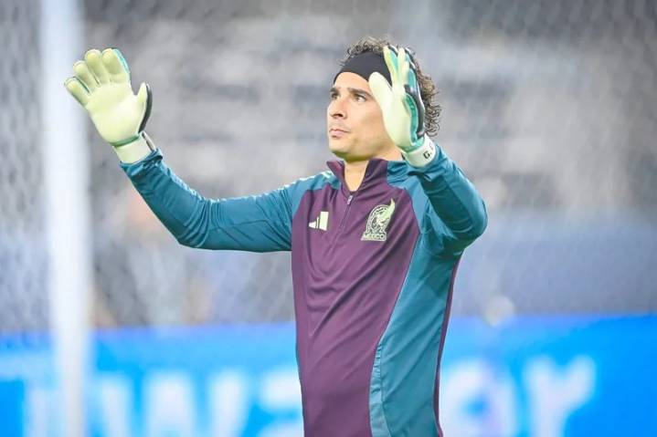 Memo Ochoa debuta con AEL Limassol en Chipre y recibe dura goleada en su estreno