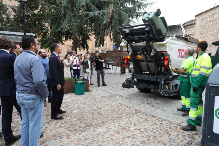 Toledo inicia una campaña de reciclaje de vidrio 'puerta a puerta' en locales de hostelería del Casco