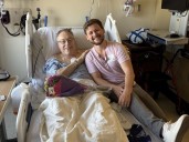 Comedian spots man in cardiac arrest, finishes set at hospital