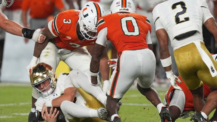 Canadian DE Akheem Mesidor shines for Miami in win over Notre Dame