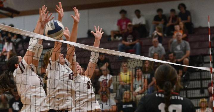 BHBL girls' volleyball vs. Guilderland in 13 photos