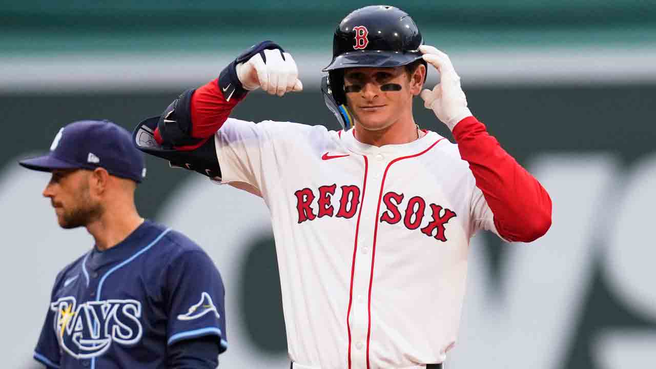 Red Sox place Roman Anthony on injured list with oblique strain