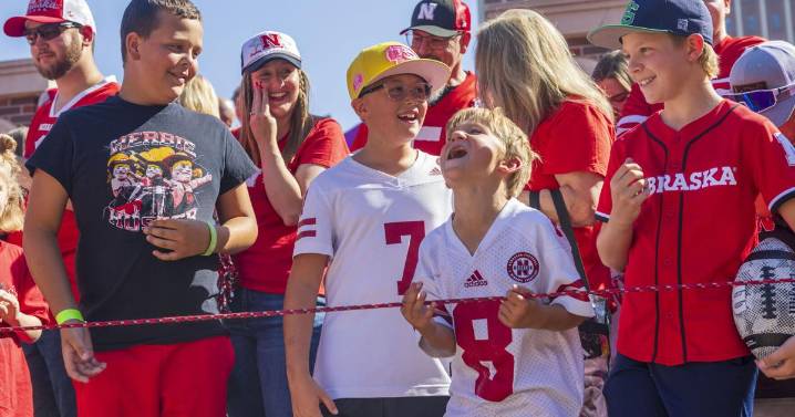 Planning to attend the Saturday's football game? Pack your sunscreen