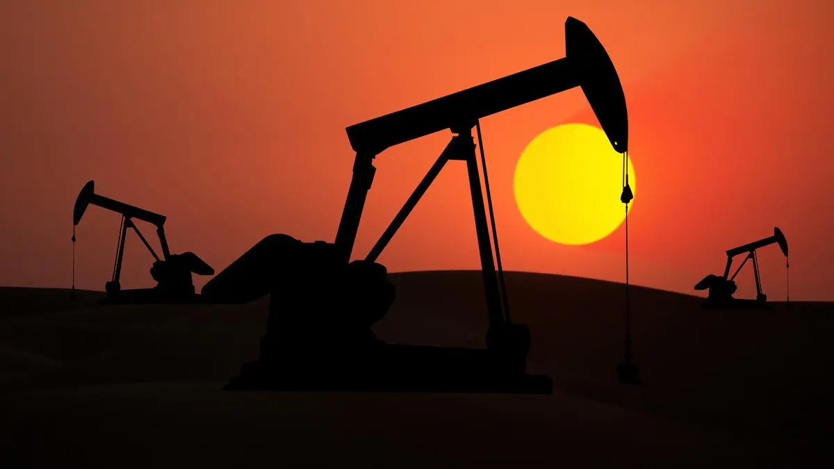 Crude oil futures climb as Russia bans diesel exports