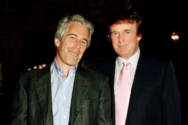 Donald Trump note to Jeffery Epstein causes problems for White House