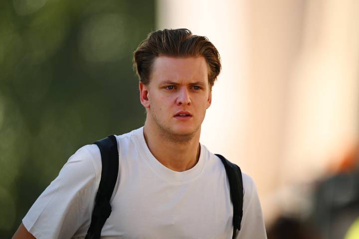 Mick Schumacher announces IndyCar venture after missing out on Cadillac F1 seat