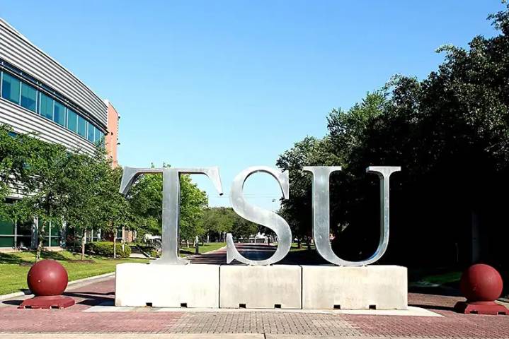 STUDENT SUCCESS THROUGH NEW SCHOLARSHIP FUNDS