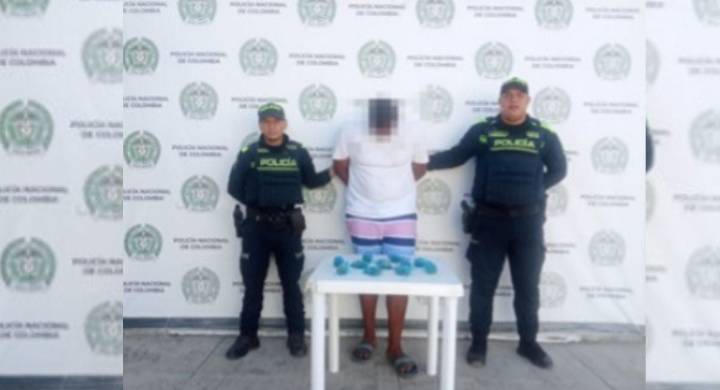 Intentó huir, pero fue capturado con 220 cigarrillos de marihuana en Pescaíto El hombre fue dejado a disposición de la Fiscalía.