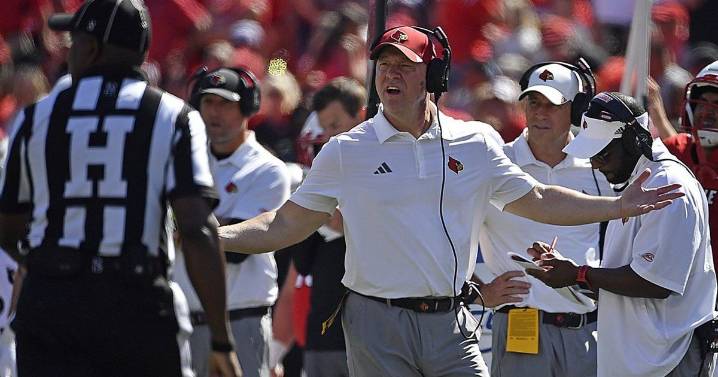 ACC, power conferences make their claim of TV spots with more Friday night football games