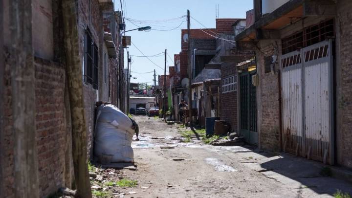 El abandono avanza: el Gobierno recorta programas de adicciones en barrios populares