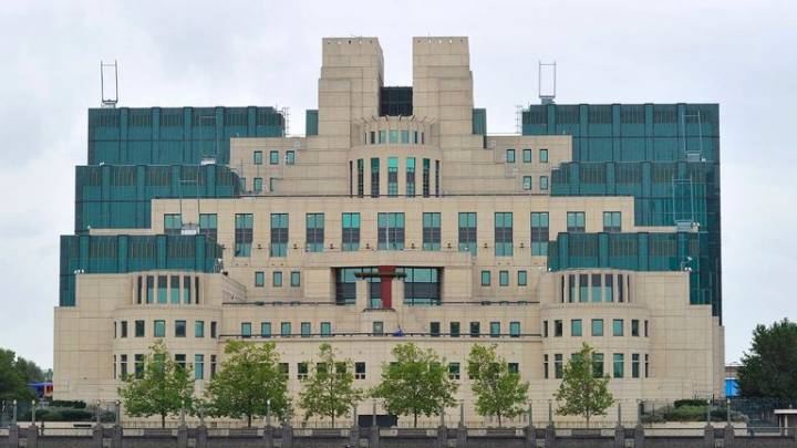 MI6 launches new drive to recruit spies 