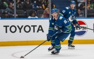 What I'm hearing about the Canucks' final roster decisions, trade plans and more