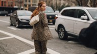 Ni leopardo ni cebra: Lefties tiene el bolso shopper de 'animal print' más bonito por 13 euros