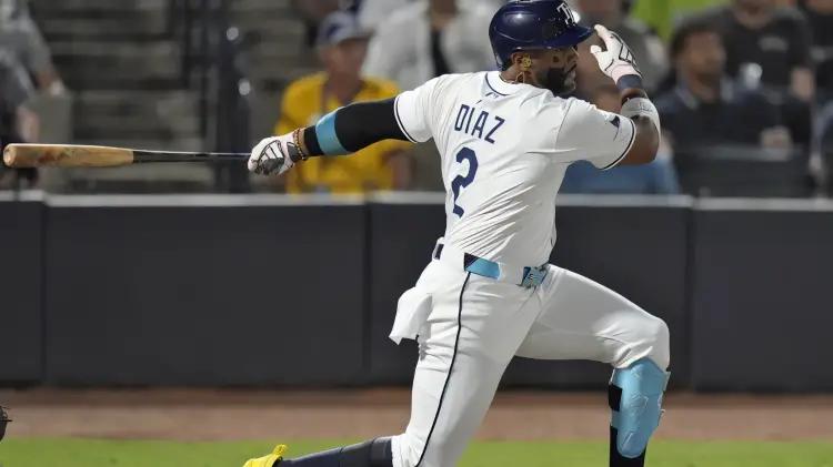 Yandy Díaz hace historia con 5 hits en victoria de Rays sobre Marineros