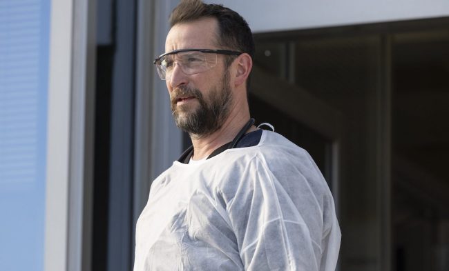 'The Pitt' Star Noah Wyle Wins Emmy for Lead Actor in a Drama Series