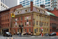 Fraunces Tavern Is Still One of NYC’s Best Historic Drinking Dens