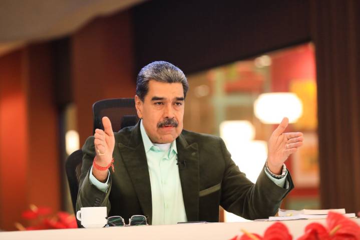 Presidente Maduro: El 85% de las transacciones se realizan en moneda nacional