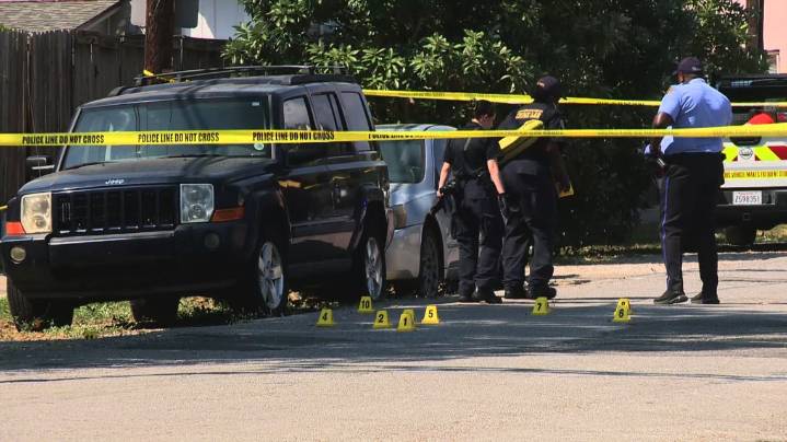 NOPD investigating triple shooting in Algiers