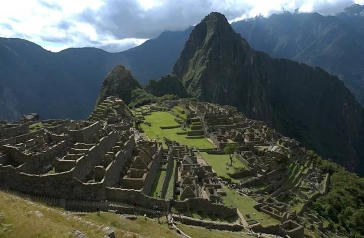 El estatus de maravilla de Machu Picchu en riesgo: por qué Perú debe actuar antes de que el mundo mire hacia otro lado