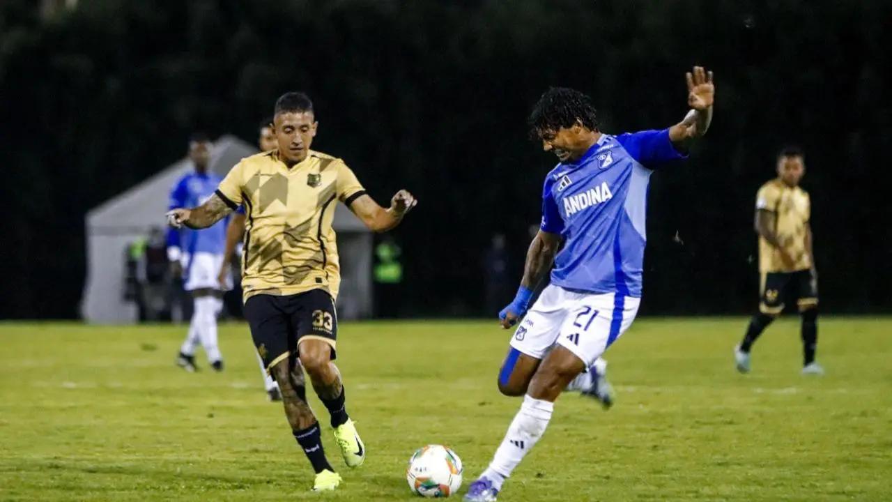 En Águilas Doradas reclamaron posible penalti frente a Millonarios; ¿qué pasó con el VAR?