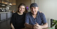 Miriam Reyes y Alejandro López Andrada, a dos voces en Cosmopoética: "La poesía es más necesaria que nunca"
