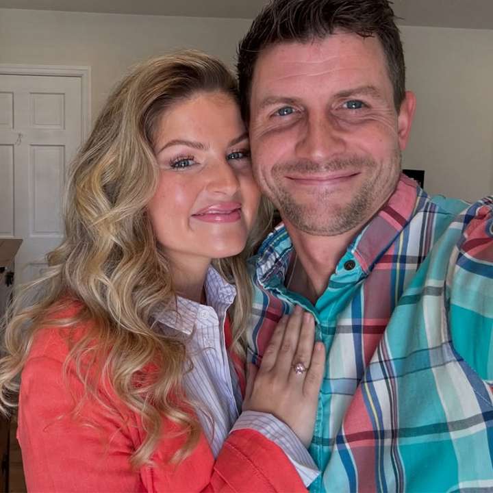 Bringing Up Bates Family Guide: Erin Bates, Carlin Bates, More