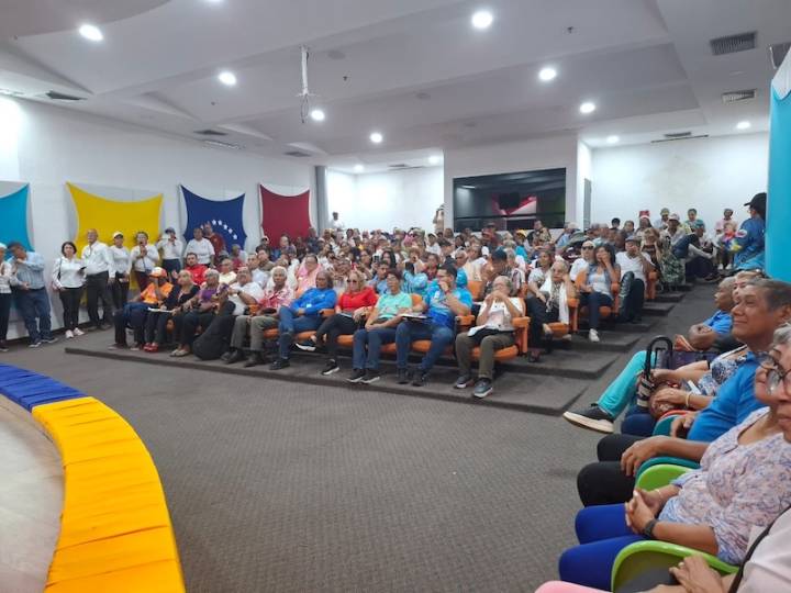 Avanzan en la creación de un sistema de protección para adultos mayores