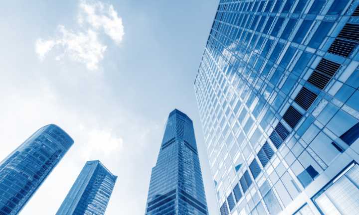 Worker hospitalized after incident at Toronto skyscraper project
