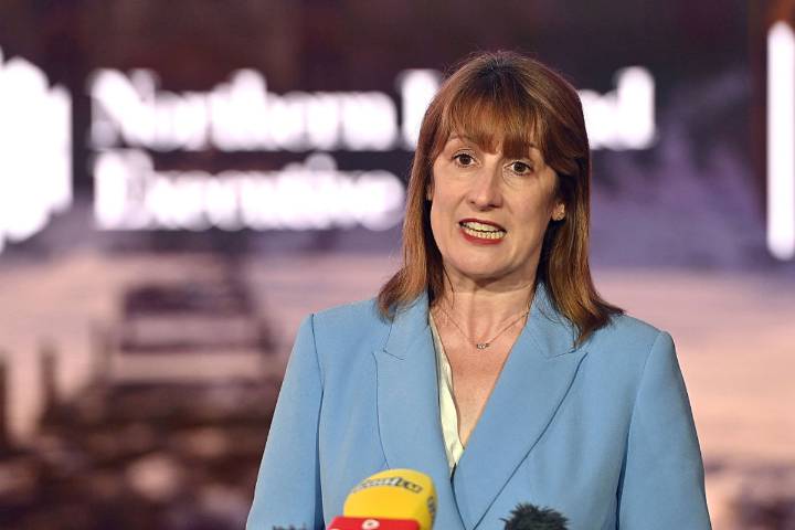 There are no incentives to buy or move home, Reeves warned