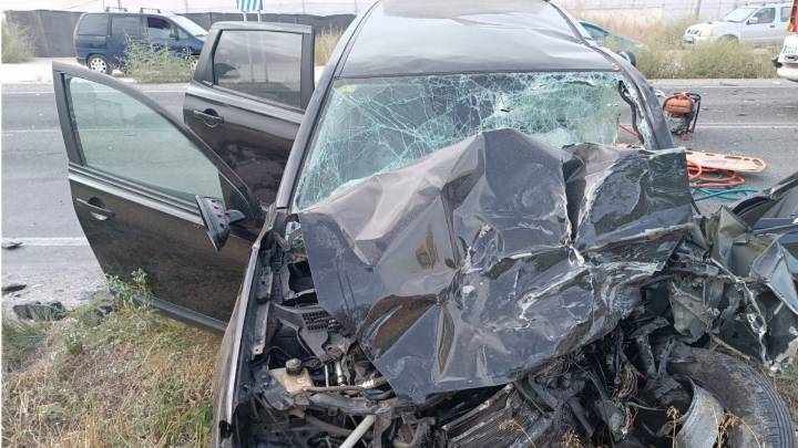Un hombre de 57 años muere al colisionar un turismo y un camión en la carretera de Torre Pacheco a El Jimenado
