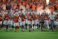 Mario Cristobal Has More Than Florida in Mind as Miami Pushes to Flip 5-Star Big Ten Commit Imagine a rivalry win coupled with the possibility of flipping two elite pass-rushers. That’s a double strik