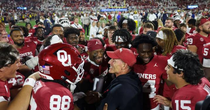 Berry Tramel’s college football picks: Oklahoma is hot