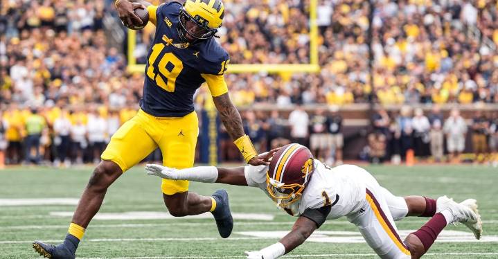 Friday Discussion: Will Bryce Underwood be allowed to keep running the ball?