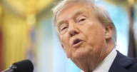 Trump afirma que EEUU atacó un bote de pandilla venezolana Tren de Aragua en el Caribe y mató a 11