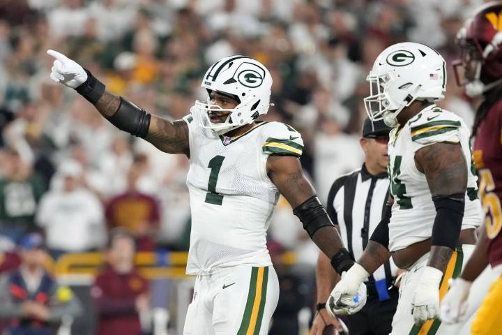 Deadspin | Before reunion Sunday, Jerry Jones recalls teams 'mitigating Micah Parsons'