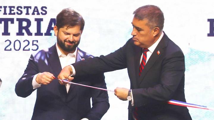 Pifias a Boric y tensión con Desbordes: Lo que dejó la polémica inauguración de las fondas en Parque O'Higgins