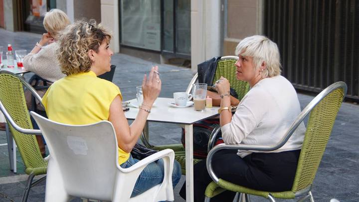 Cafés y Bares de Zaragoza, ante la nueva ley antitabaco: "Debería depender de los establecimientos"