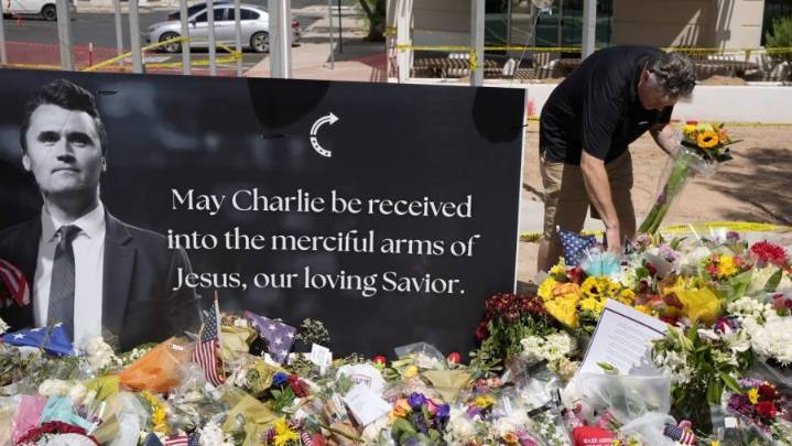 Live updates: Trump calls Kirk’s widow ‘absolutely devastated’; Vance arrives in Utah