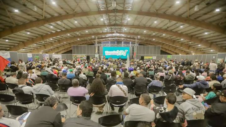 Campesinos radicaron consulta popular ante la Registraduría con la que buscan garantizar el acceso y la redistribución de la tierra