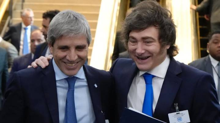 Milei suma a la campaña a Luis Caputo para defender el modelo económico y manda a todos sus ministros a recorrer el interior