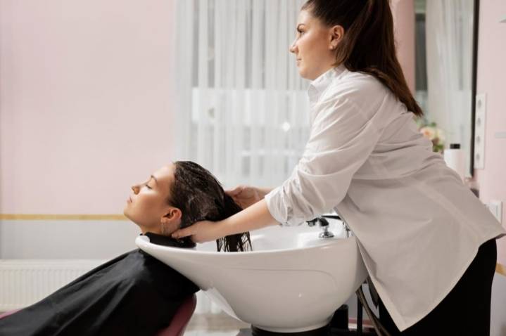 Revitalising shampoo tackles hair loss and thinning