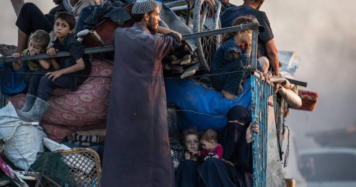 Hamas says ready for truce deal, as Israel pounds Gaza City overnight
