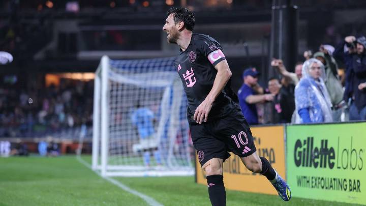 Lionel Messi's brace helps Inter Miami clinch playoff spot