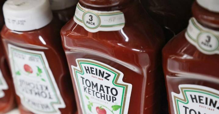 Kraft Heinz to separate into two publicly traded companies