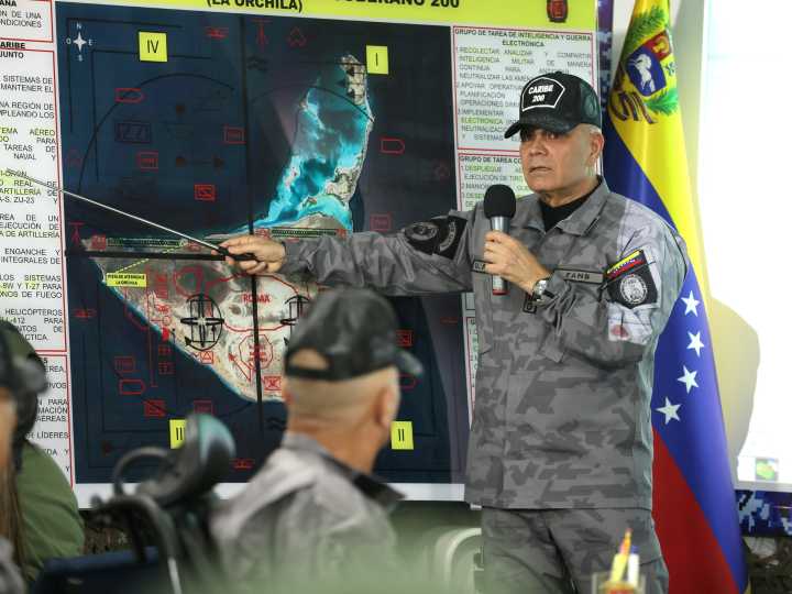 Tensión en el Caribe: Venezuela comenzó ejercicios militares en una isla como respuesta al despliegue de Estados Unidos