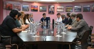 Vidal encabezó una mesa de trabajo con mineras y la UOCRA: avanza la modificación de la Ley 70/30