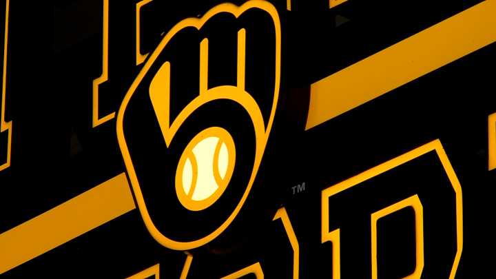 Brewers to host watch party at Davidson Park for Game 3 of NLDS